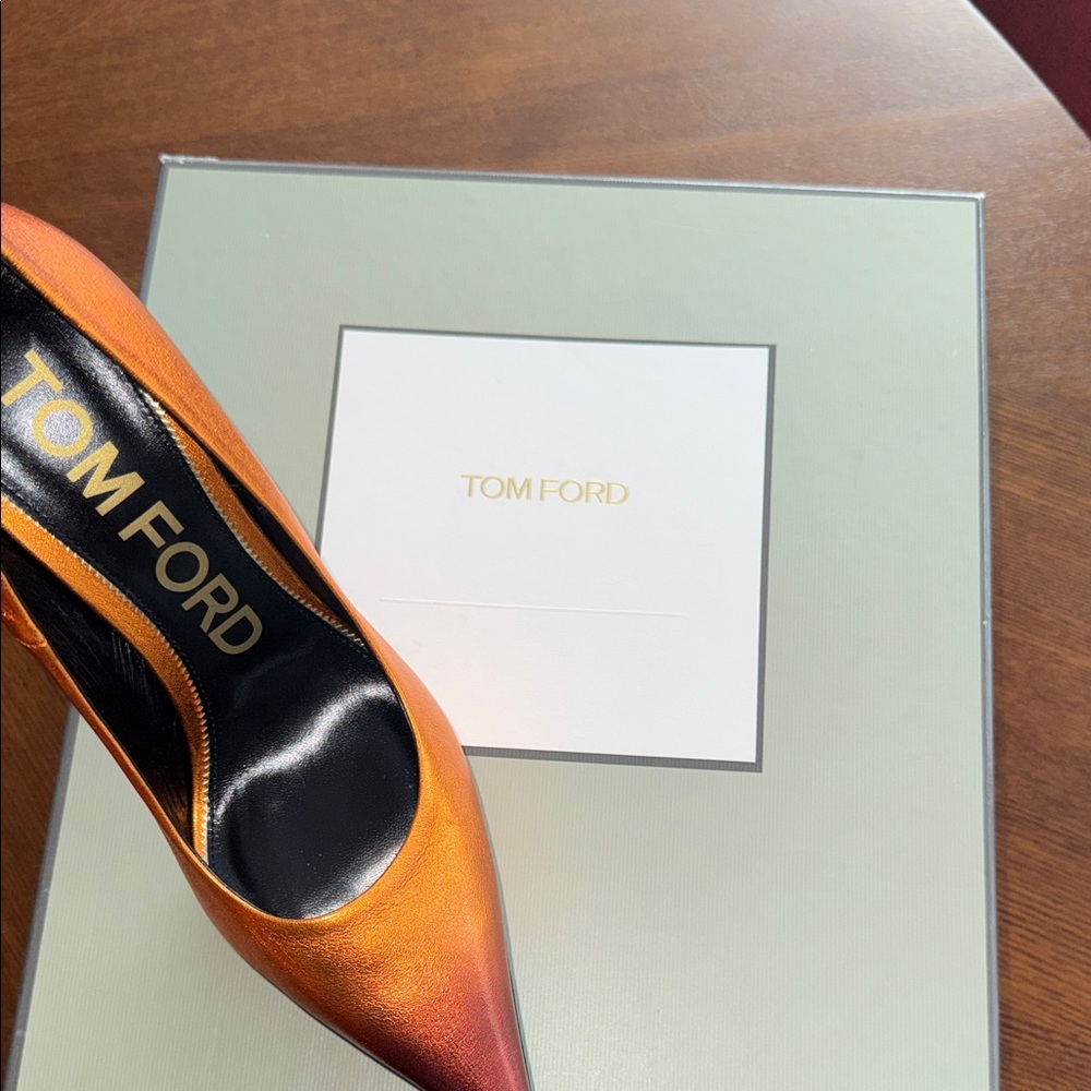Tom Ford Women's Vibrant Orange Metallic Heels - Picture 3 of 8